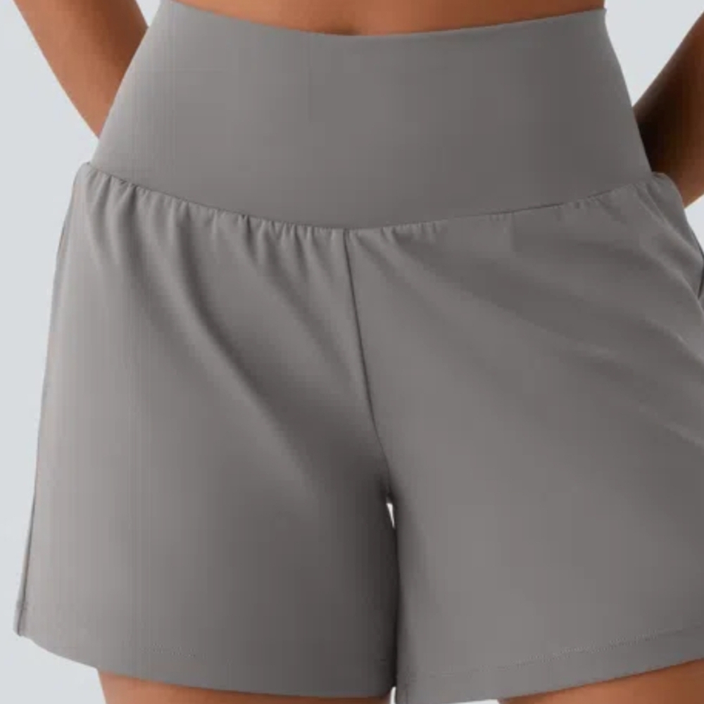 Super High Waisted Back Pocket & Side Hidden Pocket 2-in-1 Yoga Shorts 5''-Long